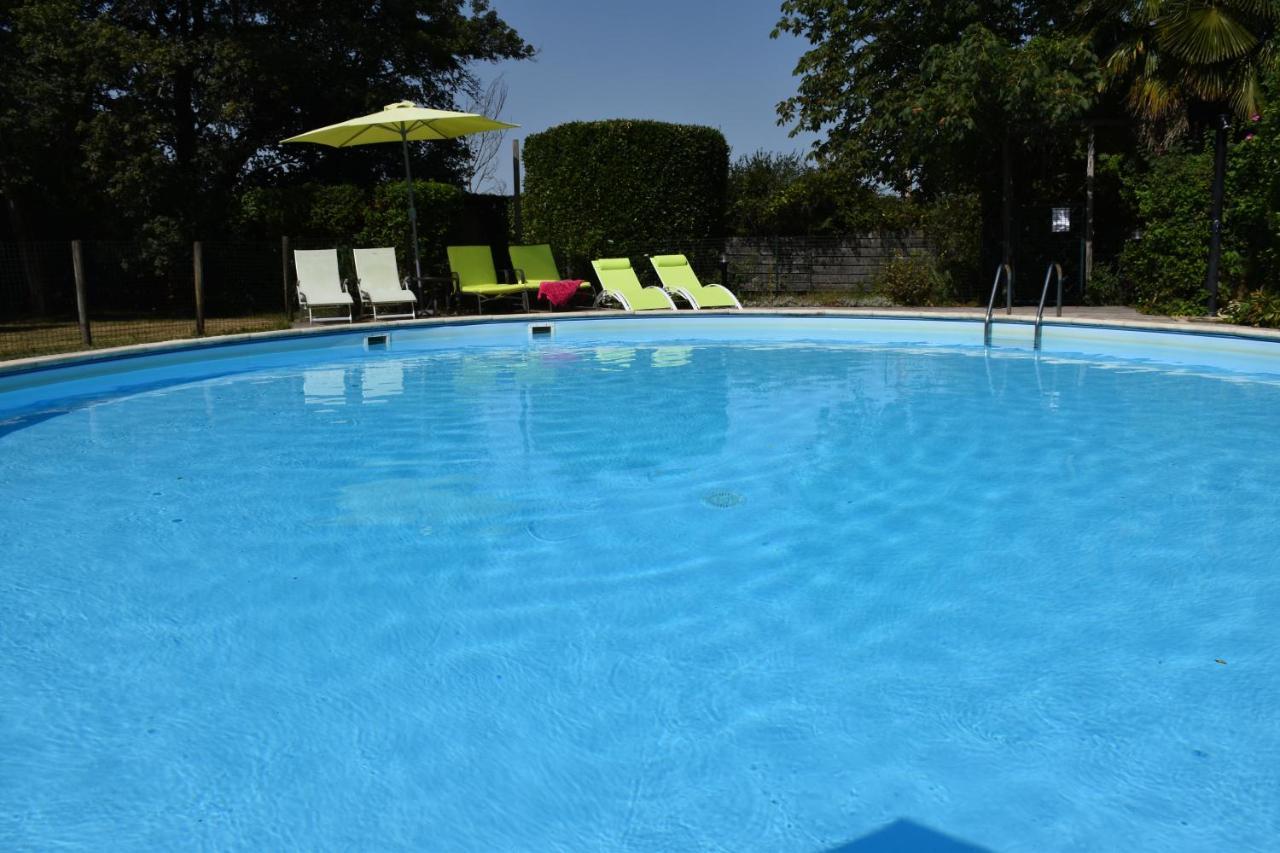 Du Vert & Du Bon Air - Linge Maison Inclus - Parking Prive Gratuit - Centre Ville Bergerac 10Mn - Domaine Bellevue Cottage En Perigord Lembras المظهر الخارجي الصورة