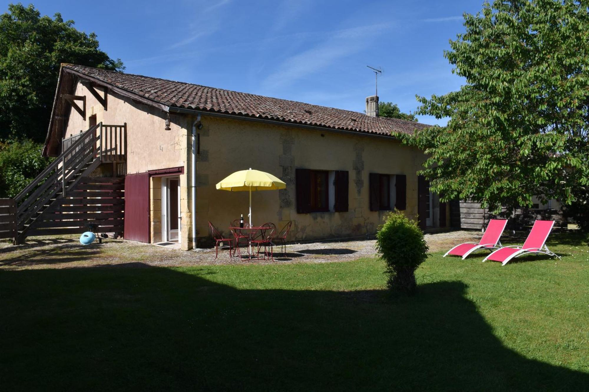 Du Vert & Du Bon Air - Linge Maison Inclus - Parking Prive Gratuit - Centre Ville Bergerac 10Mn - Domaine Bellevue Cottage En Perigord Lembras المظهر الخارجي الصورة